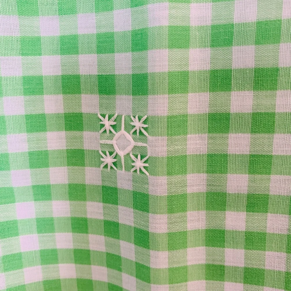 Vintage Embroidered Tablecloth Square 50' X 50